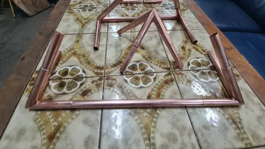 Montage classique BSA d'une pyramide Nubienne en cuivre